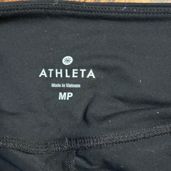 Womens Athleta Leggings Black with Floral Pattern Size Medium‎ Petite - Picture 2 of 2